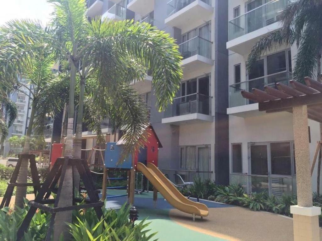 One Palm Tree Villas Маніла Екстер'єр фото